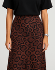 Hailey | Effortless Casual Chic: A Relaxed T-Shirt and Patterned Midi Skirt Combo