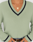 Dominique | Women's Striped V-Neck Sweater – Relaxed Fit – Chic & Comfortable for Fall/Winter